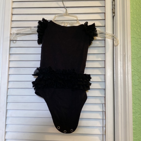 Ella Jackson Baby Girl Little Black Costume Onesie One Piece and Bow 0-6 Months - Picture 4 of 4